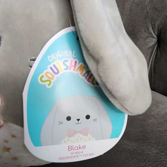 Blake Bunny Bowtie 8" Squishmallow BNWT. Spring. - Picture 6 of 9